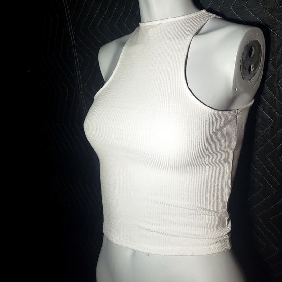 White Tank Crop Top - Picture 2 of 2